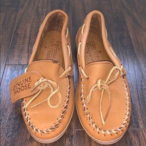 NWOT MINNETONKA MOCCASIN